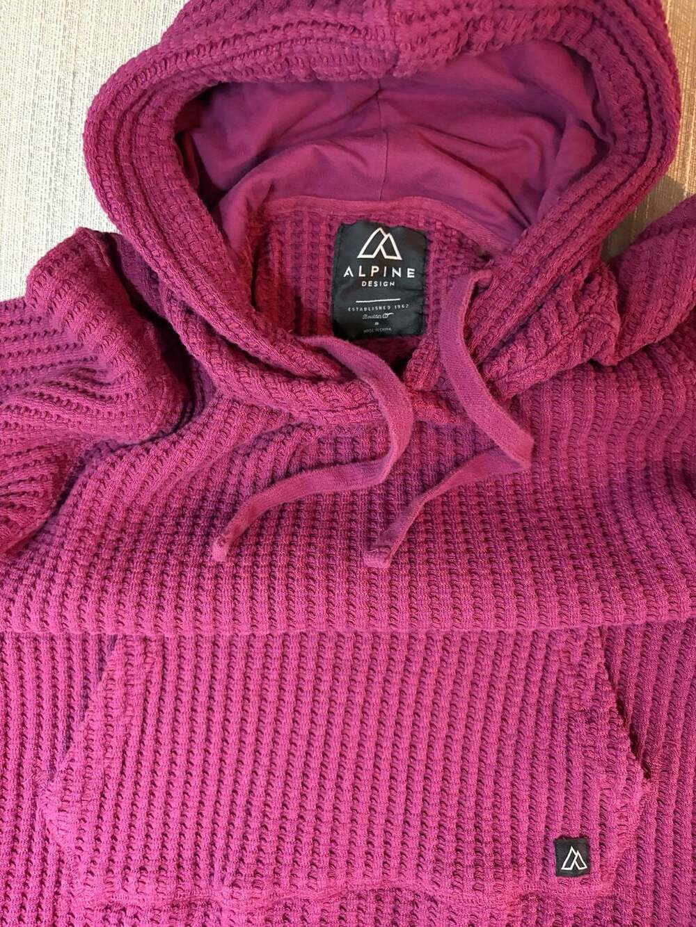 Alpine Design Waffle Knit Hoodie Magenta Size Small
